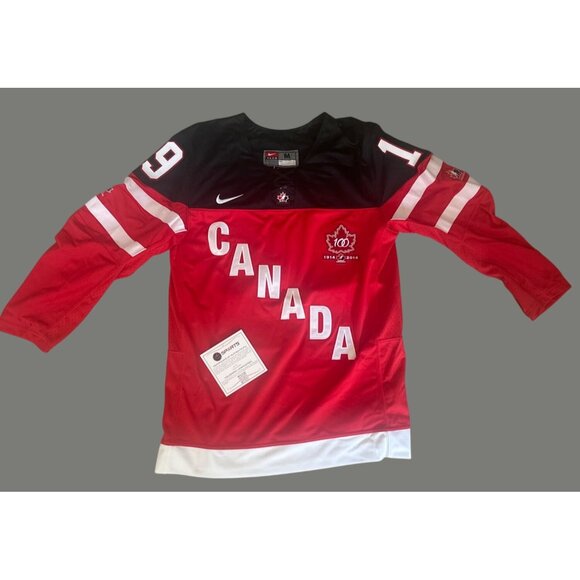 Red Wings Steve Yzerman Team Canada SIGNED 100  Jersey Nike 2014 Hockey M COA - Picture 1 of 12